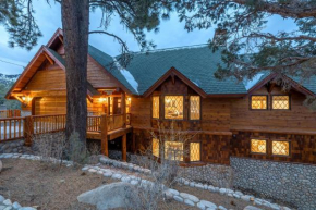 38 - Cooper's Hideaway home